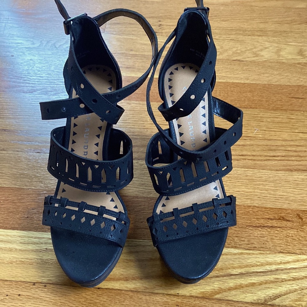 Black wedge - chinese laundry